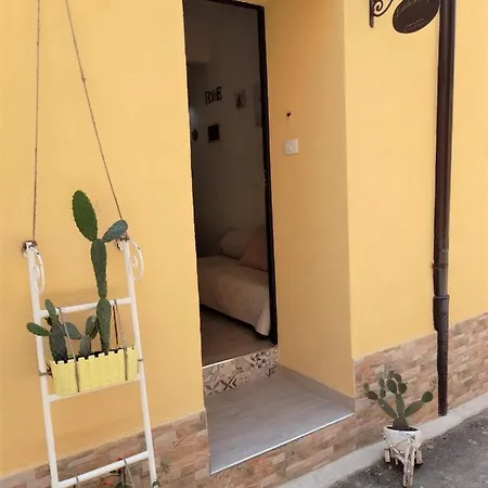 L'antico Borgo Apartment *