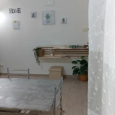 L'antico Borgo Apartment *
